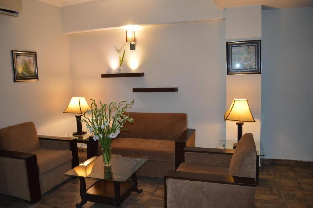 Fort Continental Hotel Peshawar Exterior foto