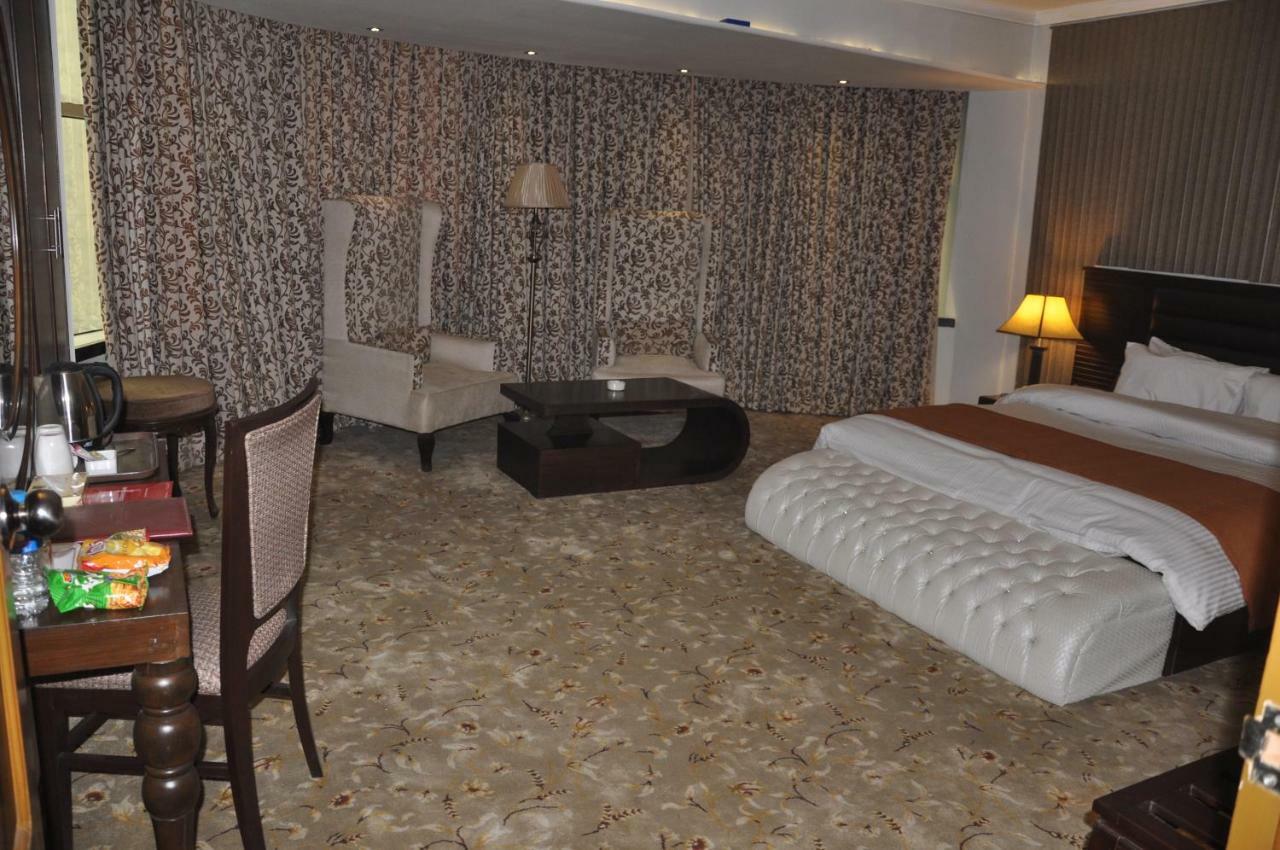 Fort Continental Hotel Peshawar Exterior foto